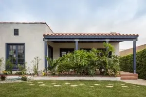 1412 Laveta Terrace image 2