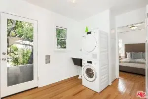 1937 N St Andrews Place image 9