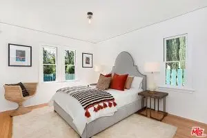 1937 N St Andrews Place image 12