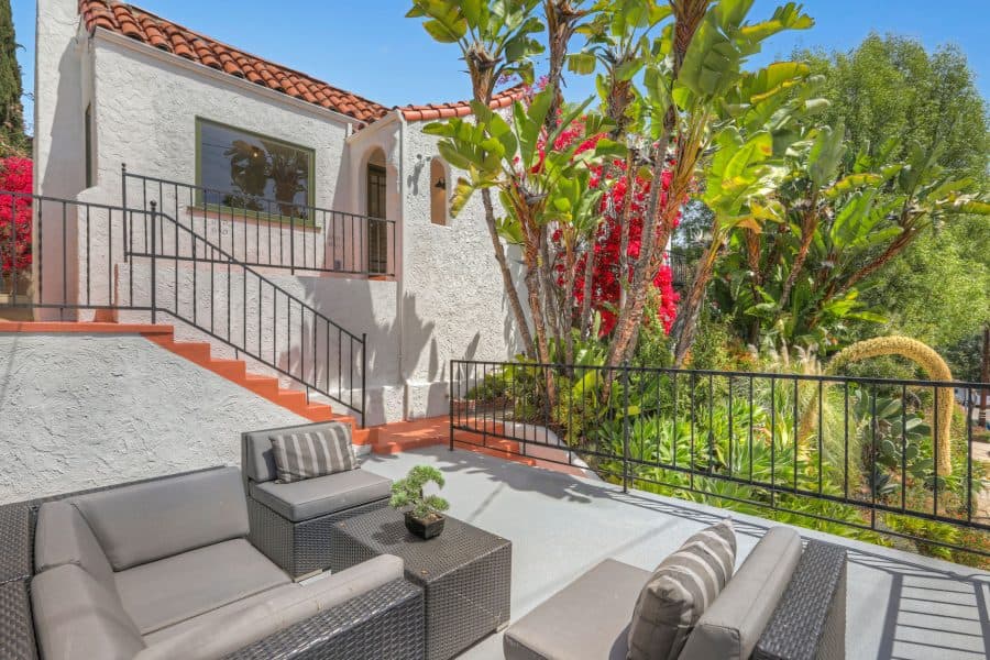 2003 Rome Dr image 2