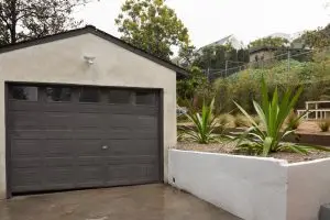 2121 Clifford St image 17