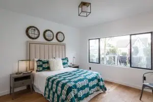 2241 Harwood St image 8