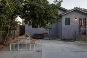 2241 Harwood St image 10