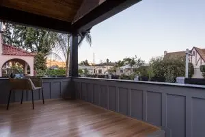 2241 Harwood St image 5