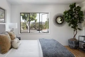 2335 Kenilworth Ave image 9