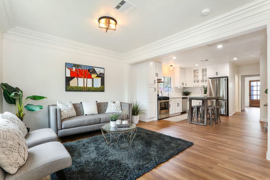 5246 Buchanan St image 3