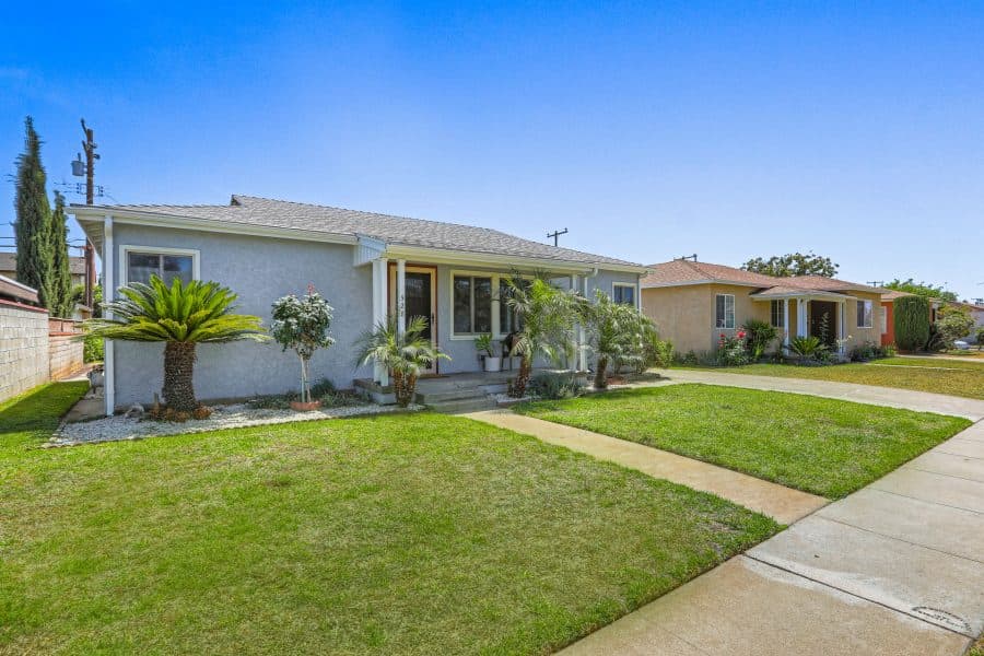 528 W Floral Dr image 2