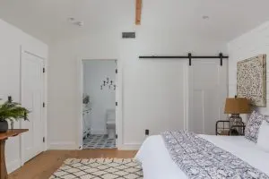 6059 Springvale Dr image 10