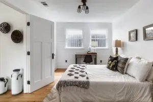 6059 Springvale Dr image 12