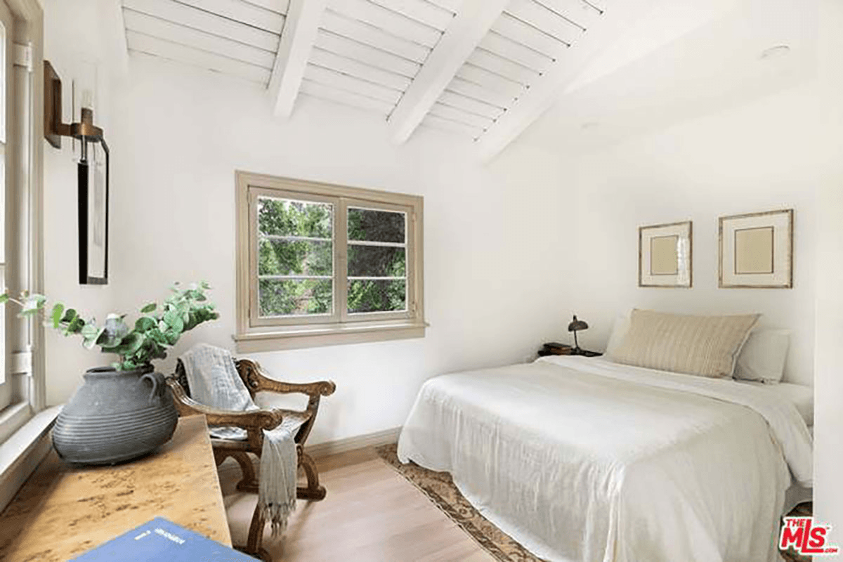 2456 Hidalgo Ave image 4