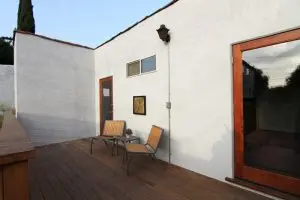 941 N Avenue 49 image 2